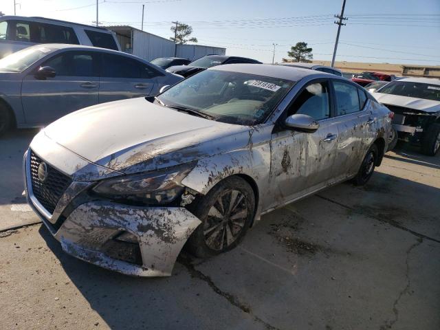 Nissan Altima sv (2022)