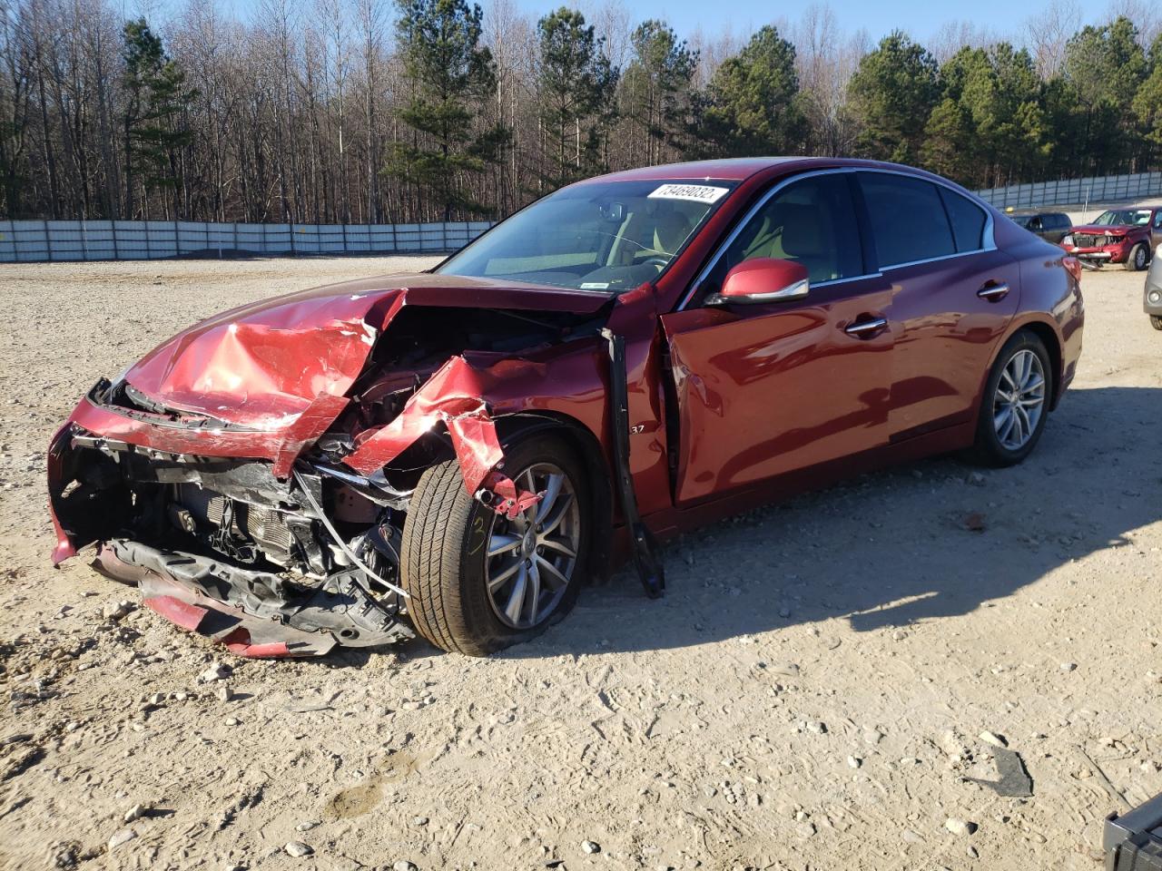 Infiniti Q50 base (2015)