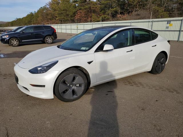 Tesla Model 3 (2022)