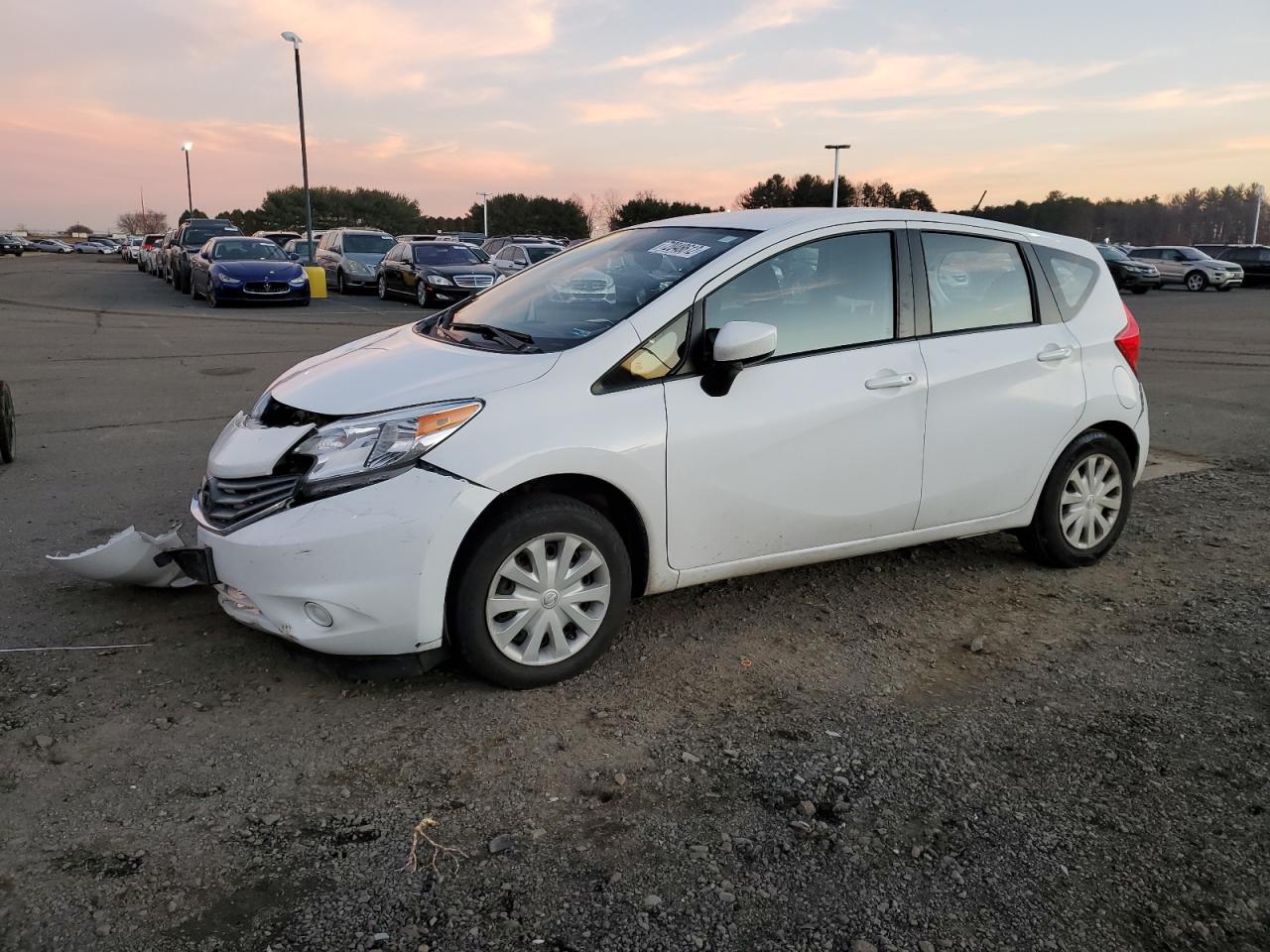 Nissan Versa note (2016)