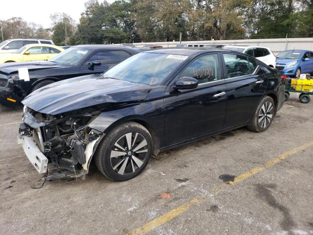 Nissan Altima sv (2021)