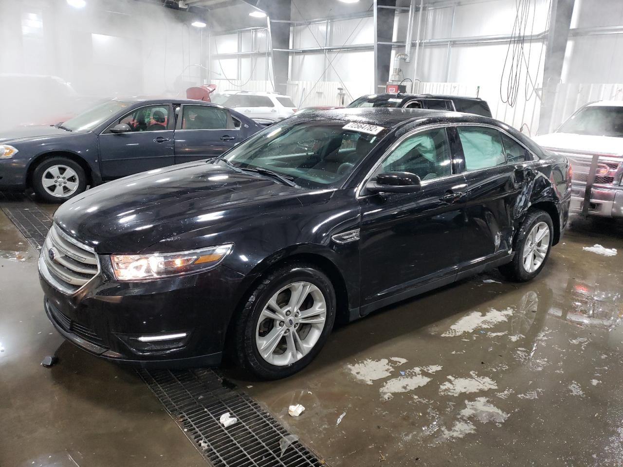 Ford Taurus (2016)