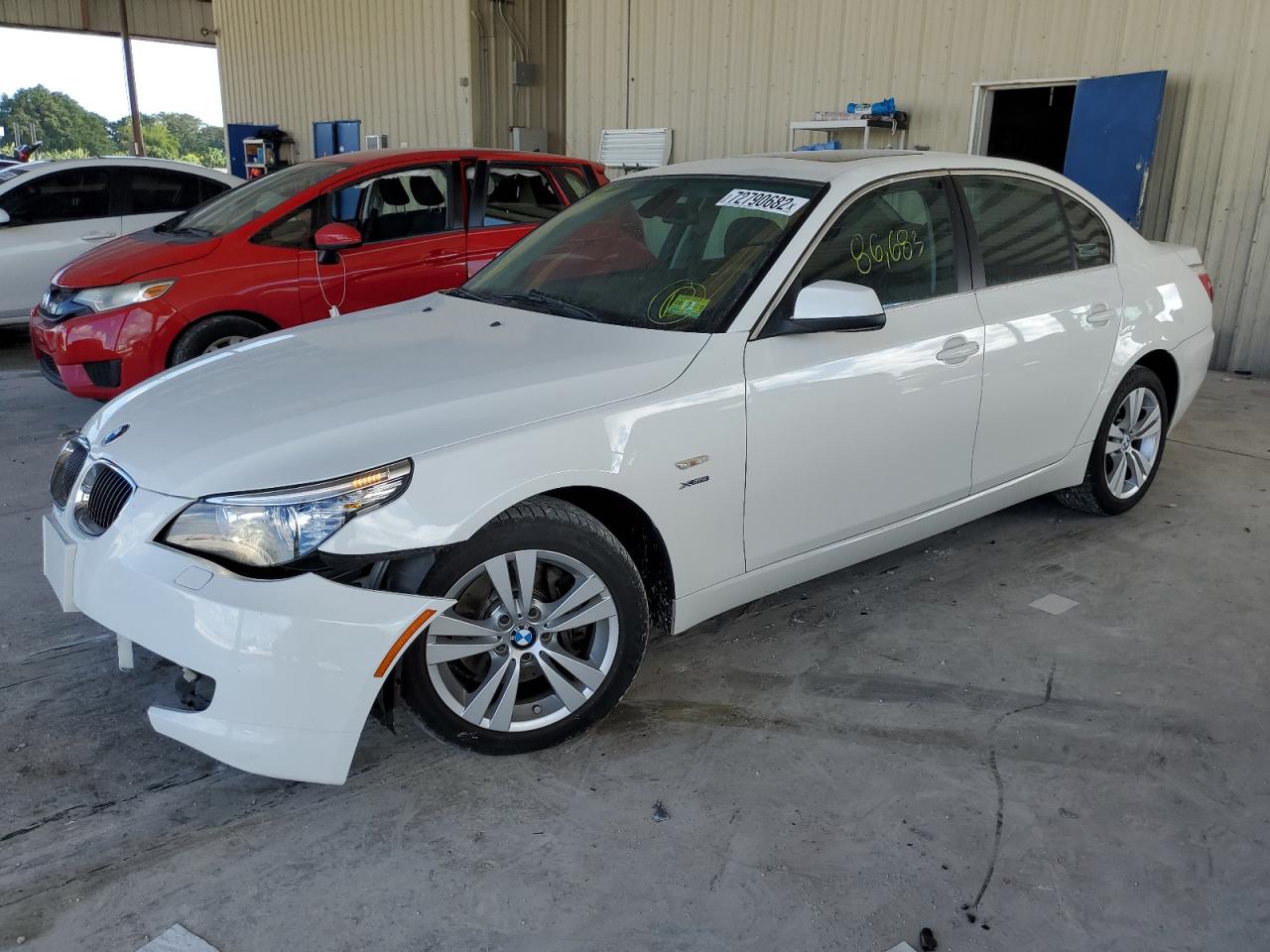 Bmw 528 xi (2010)