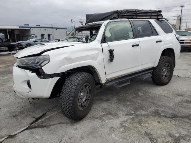 Toyota 4runner sr (2020)