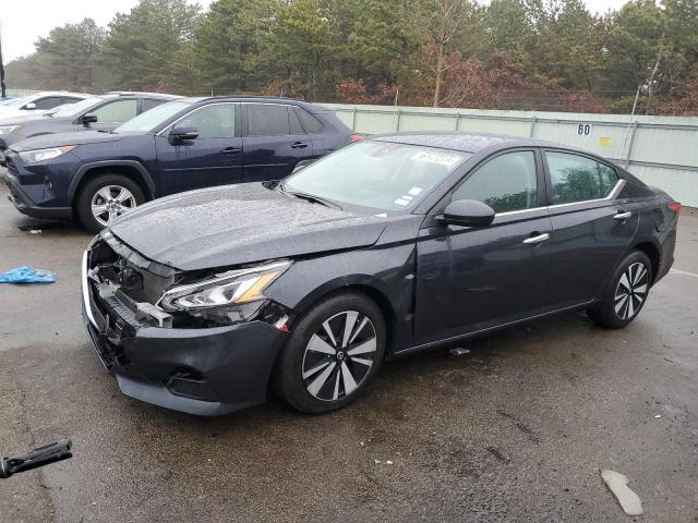 Nissan Altima sv (2022)