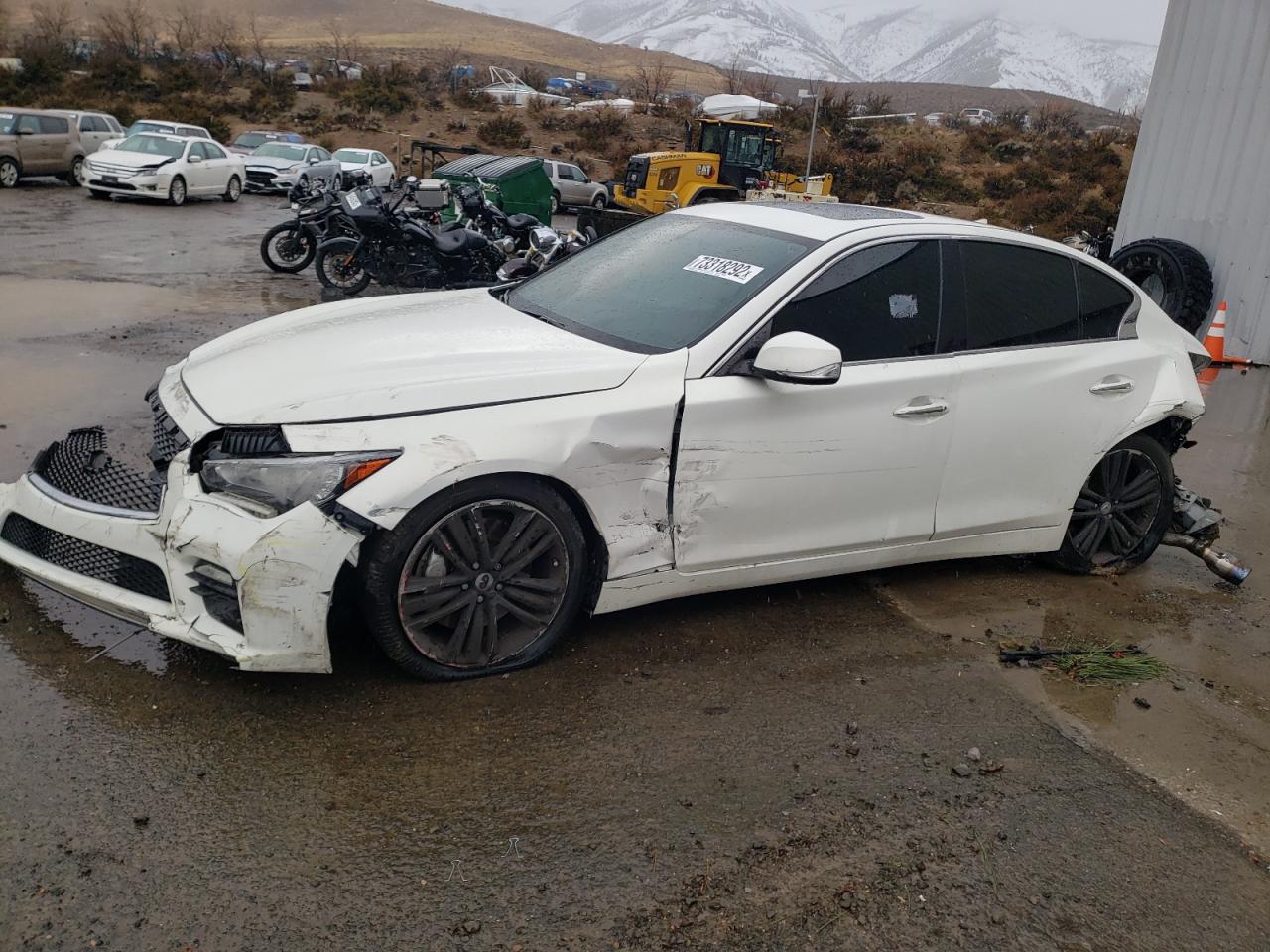 Infiniti Q50 base (2014)