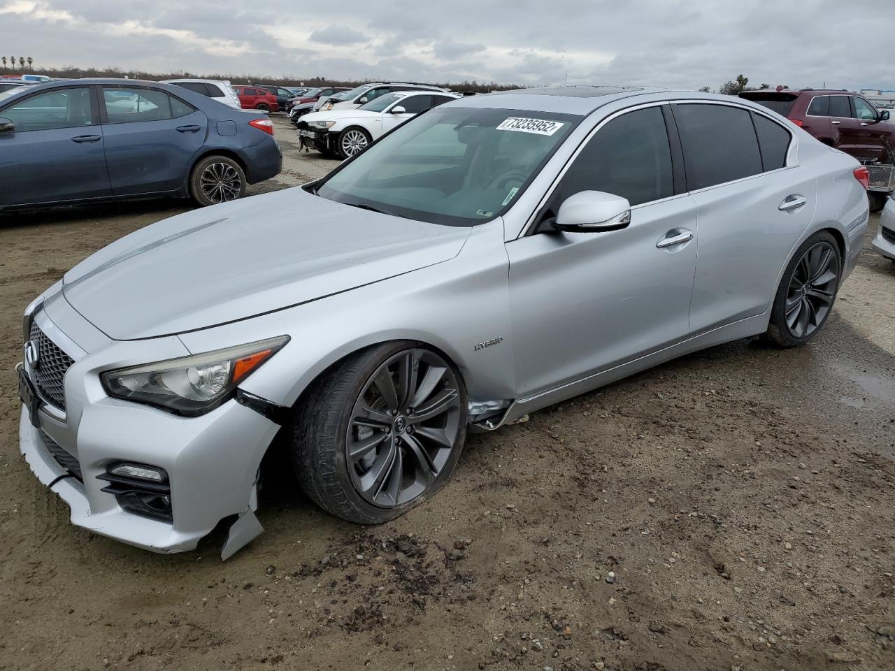 Infiniti Q50 hybrid (2014)