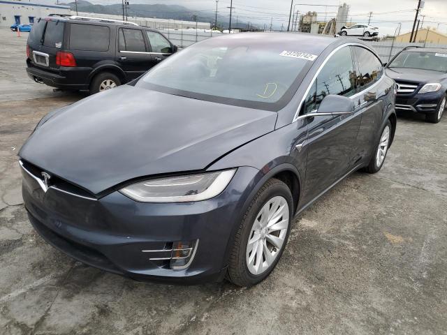 Tesla Model x (2017)