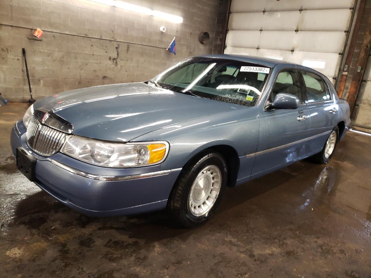 Lincoln Town car e (2000)