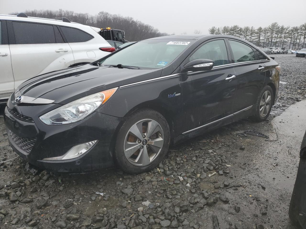 Hyundai Sonata hyb (2011)