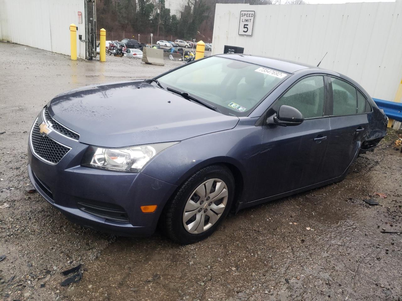 Chevrolet Cruze ls (2013)