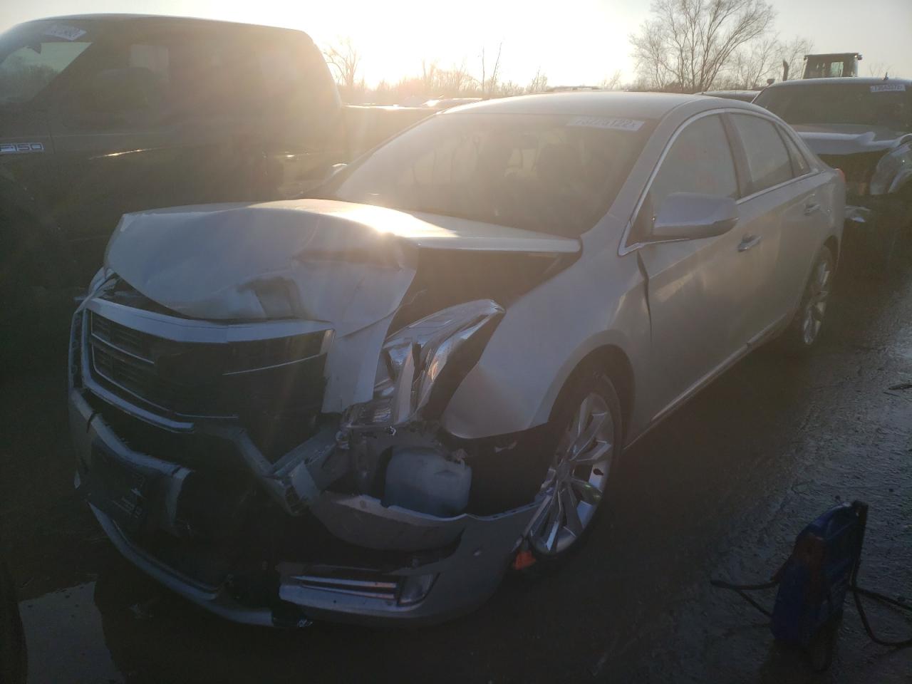 Cadillac Xts luxury (2016)