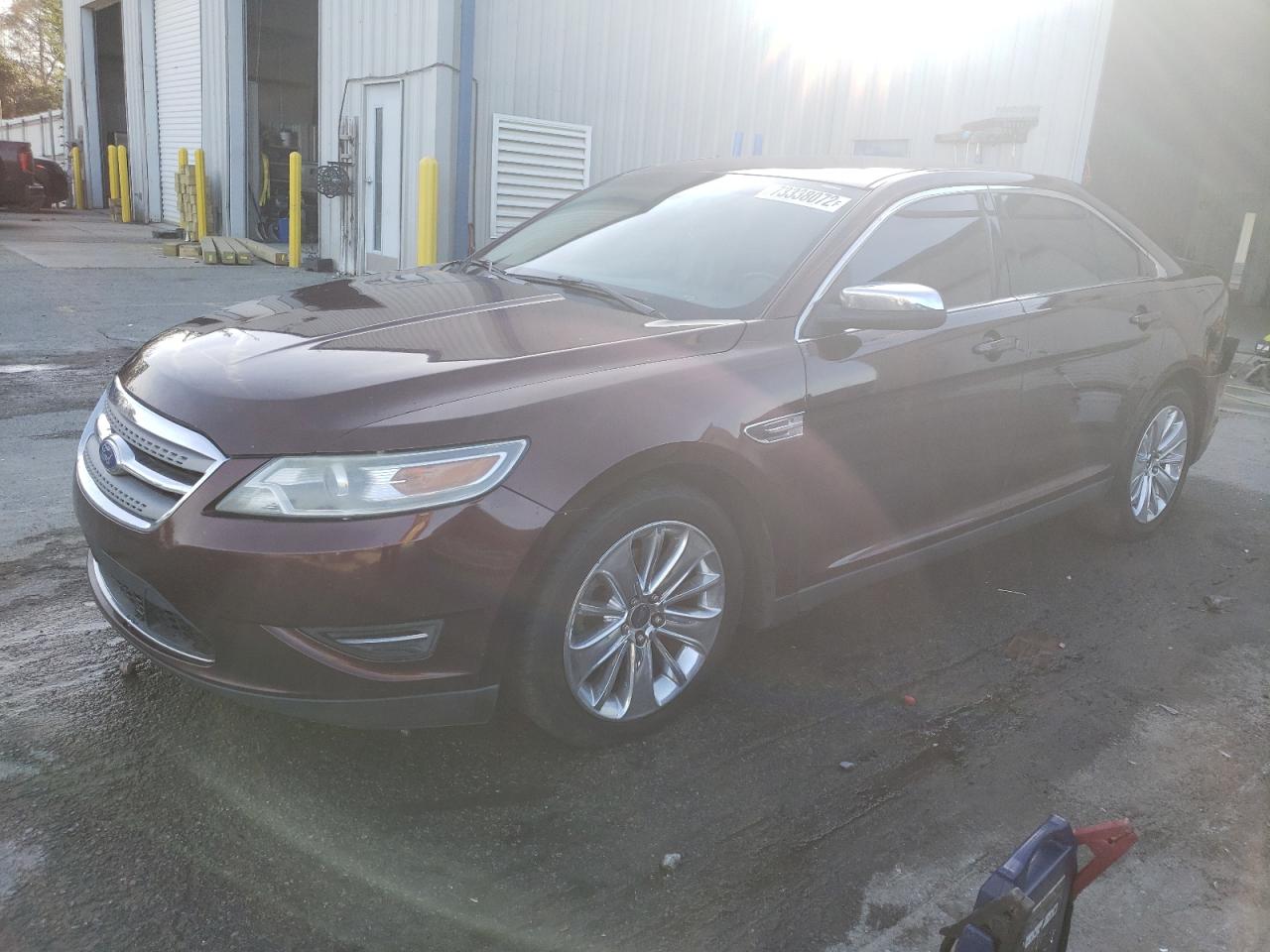 Ford Taurus lim (2012)