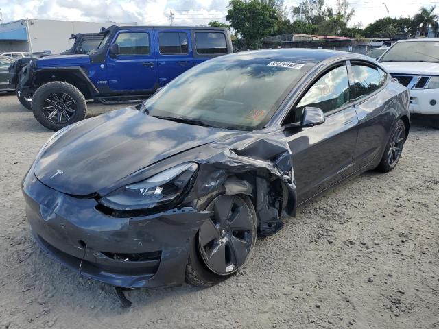 Tesla Model 3 (2022)