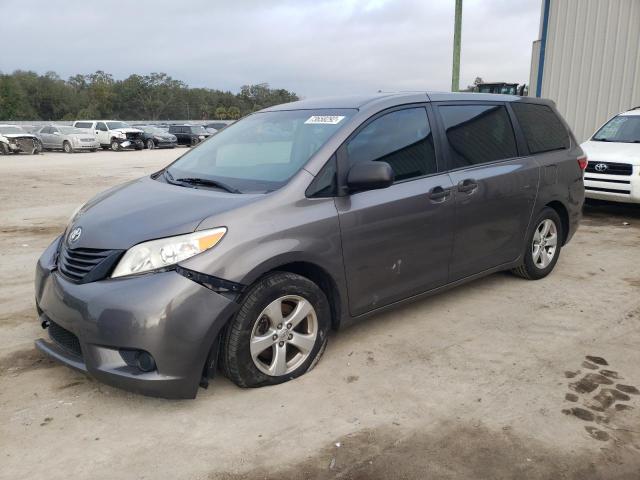 Toyota Sienna (2017)