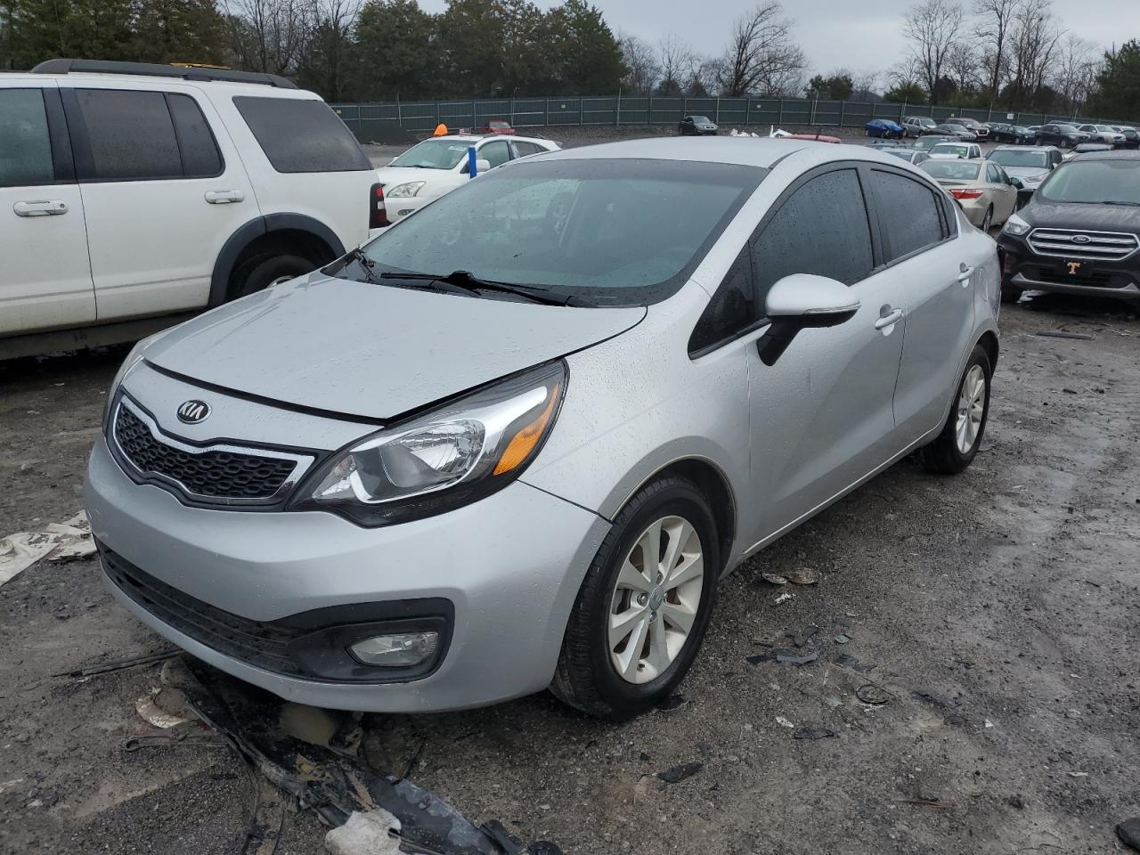 Kia Rio ex (2013)