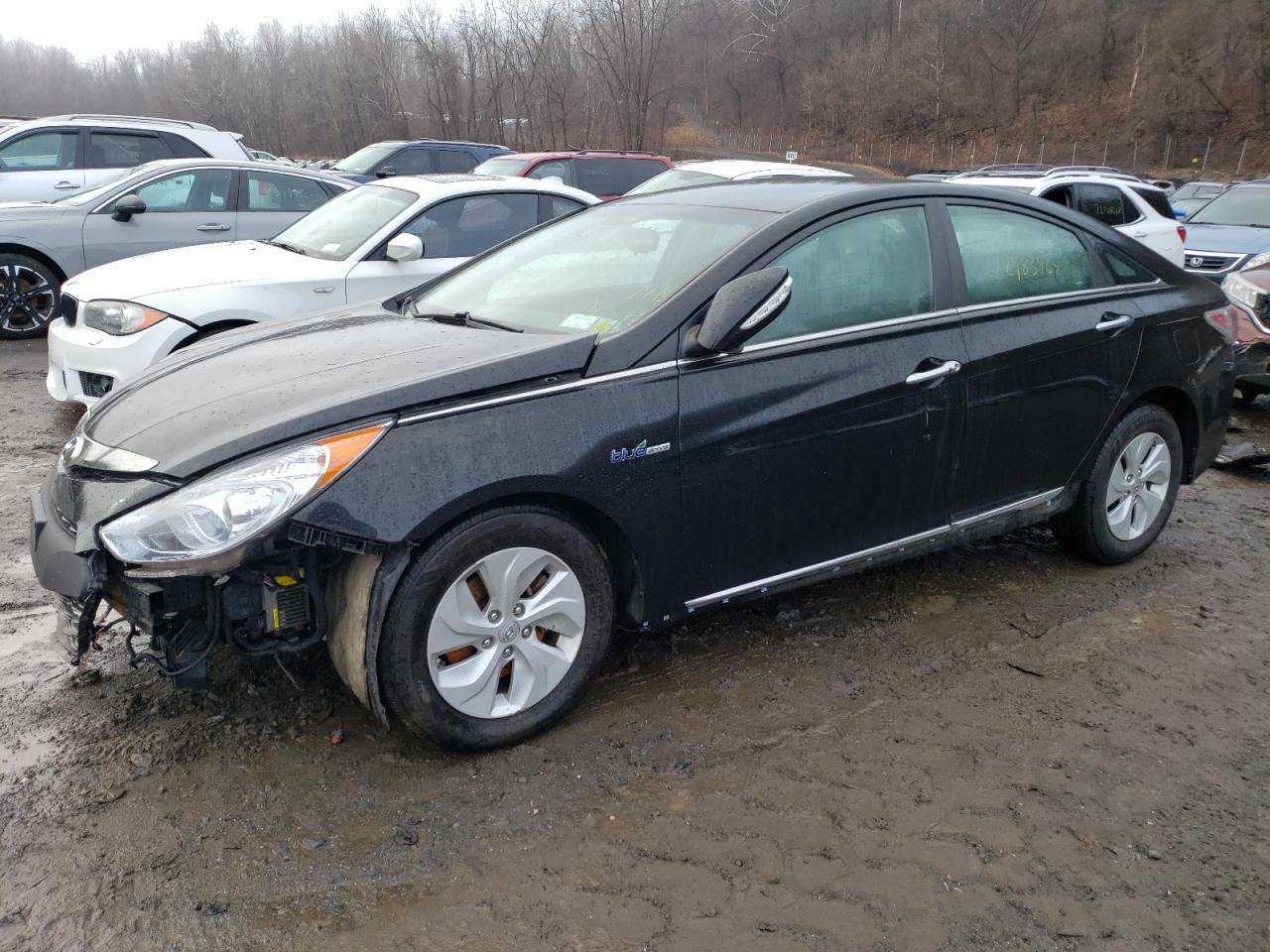 Hyundai Sonata hyb (2013)