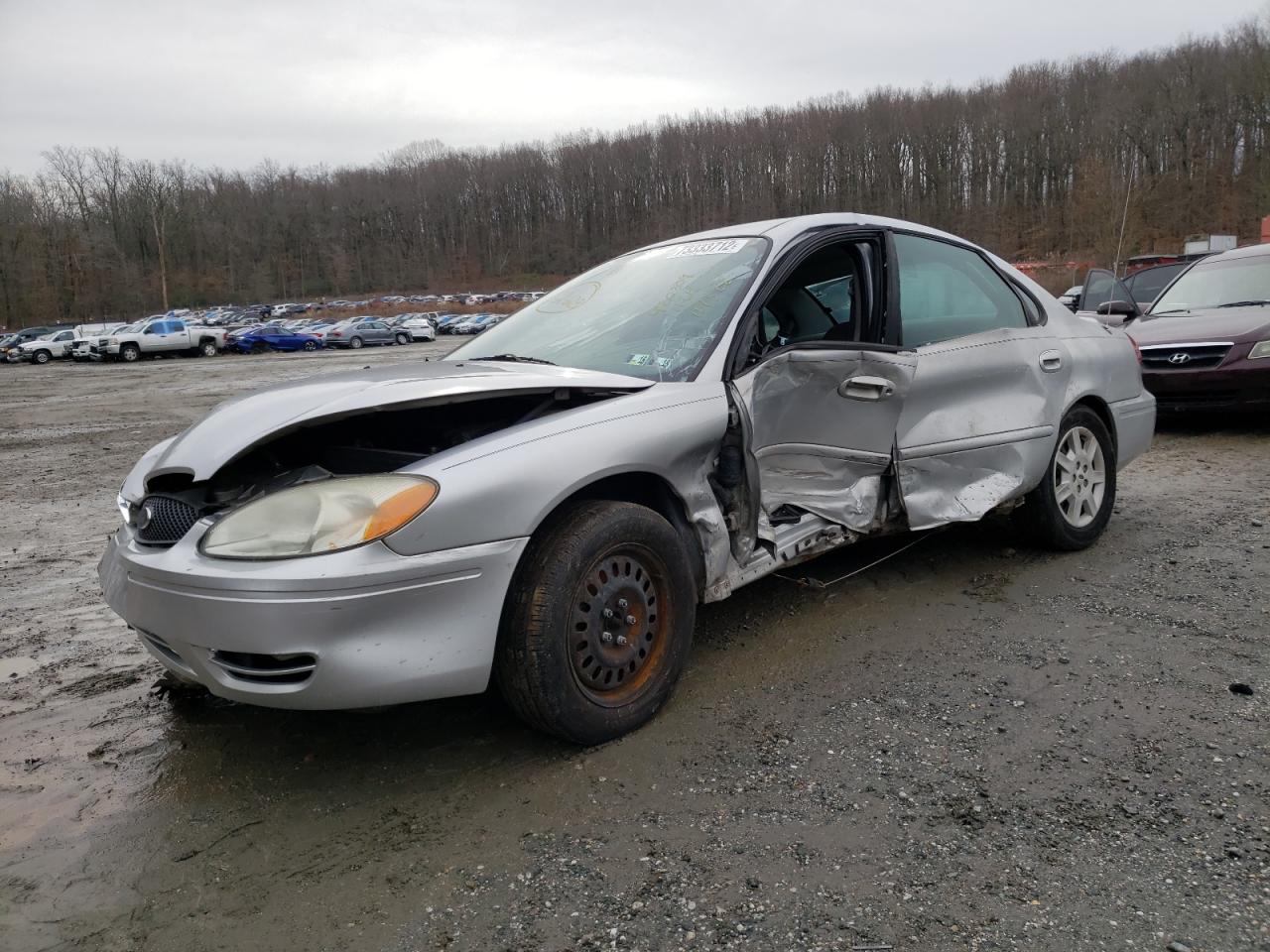 Ford Taurus se (2004)