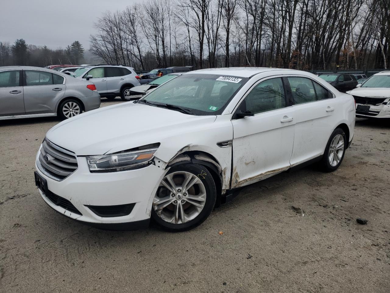 Ford Taurus se (2017)