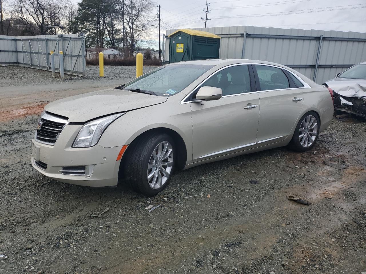 Cadillac Xts luxury (2016)