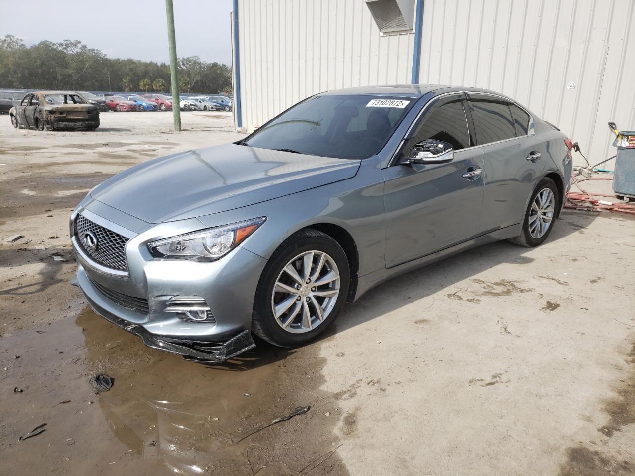 Infiniti Q50 base (2015)