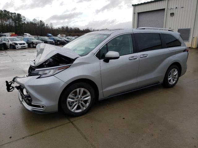 Toyota Sienna lim (2022)