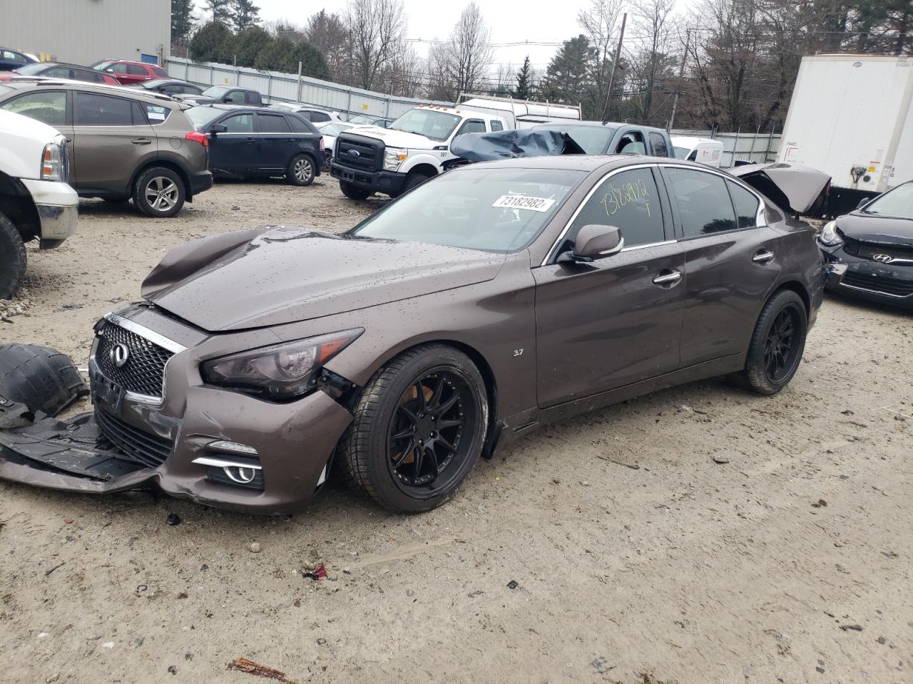 Infiniti Q50 base (2014)