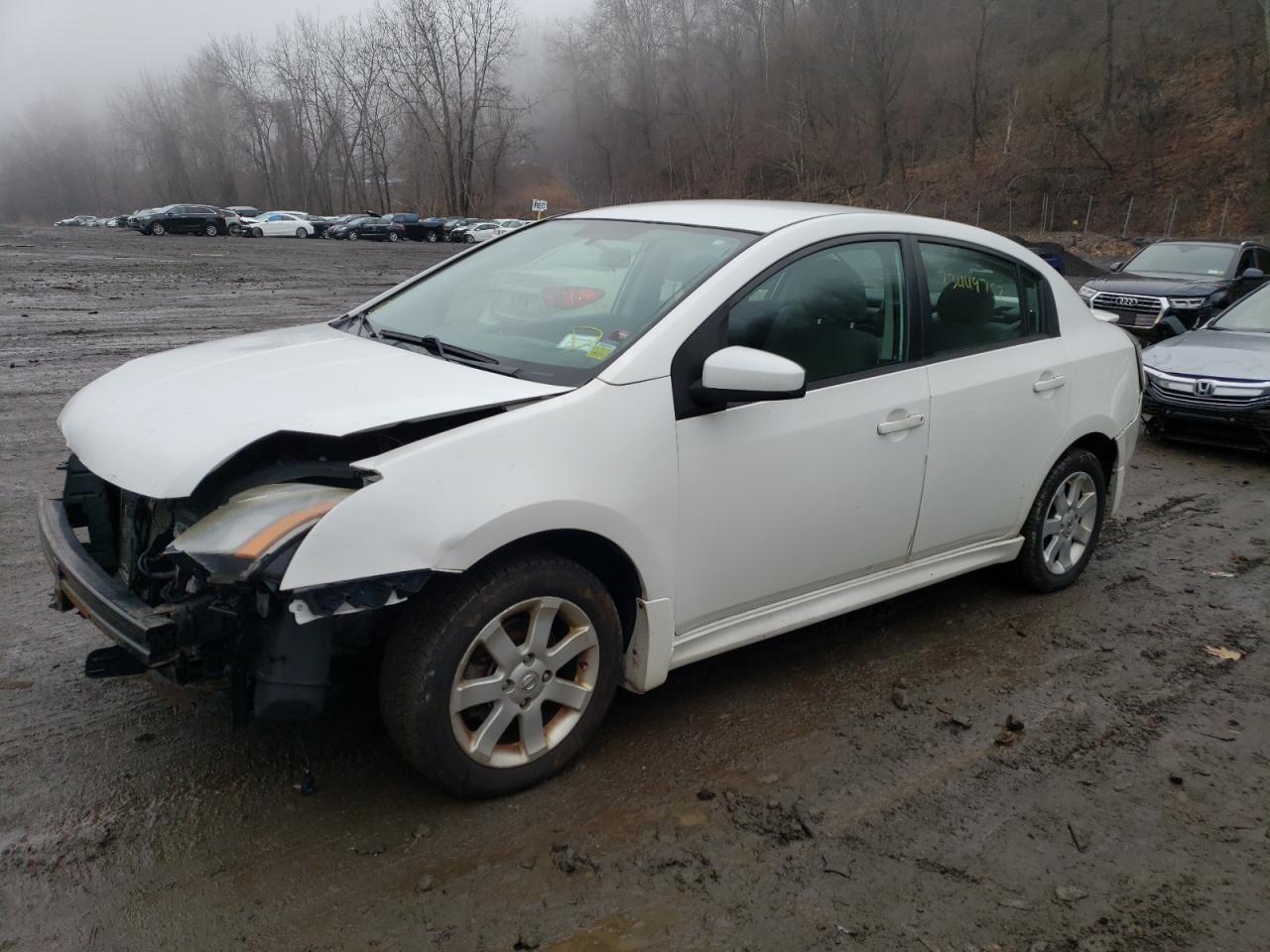 Nissan Sentra 2-0 (2010)