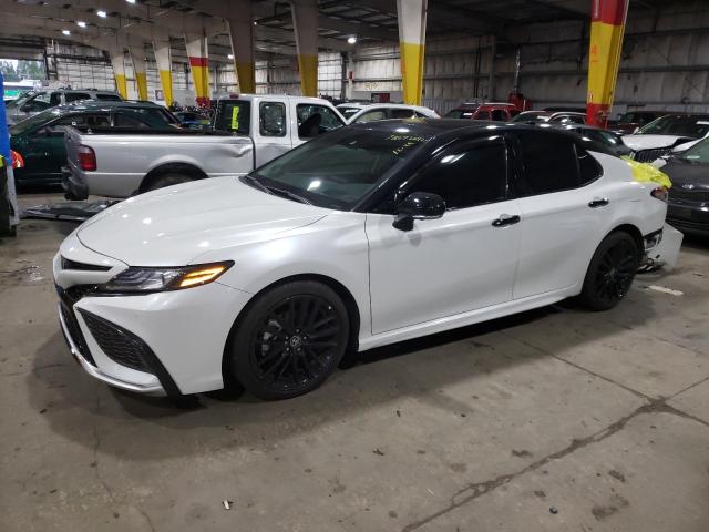 Toyota Camry trd (2021)