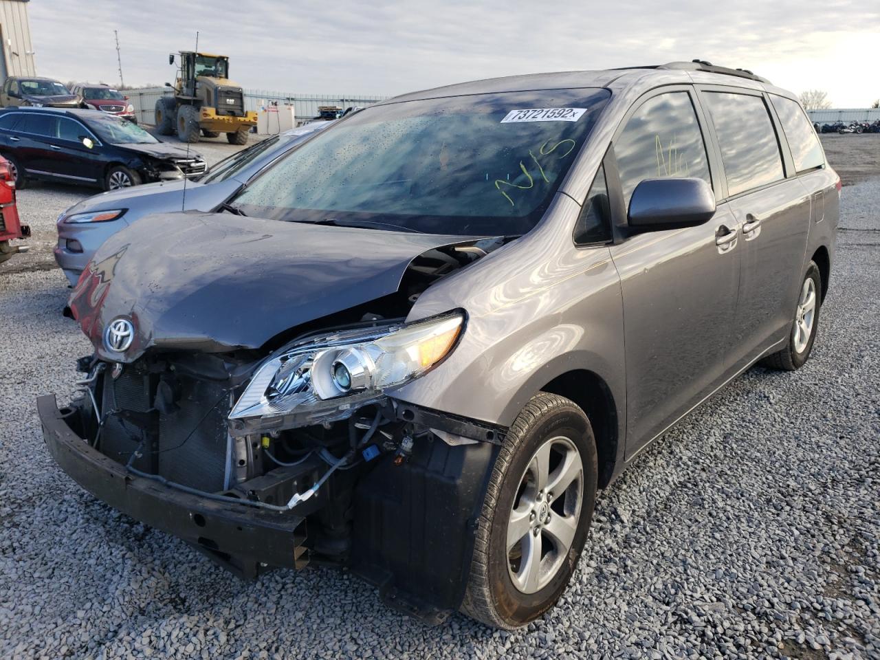 Toyota Sienna bas (2012)