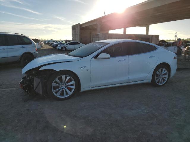 Tesla Model s (2015)