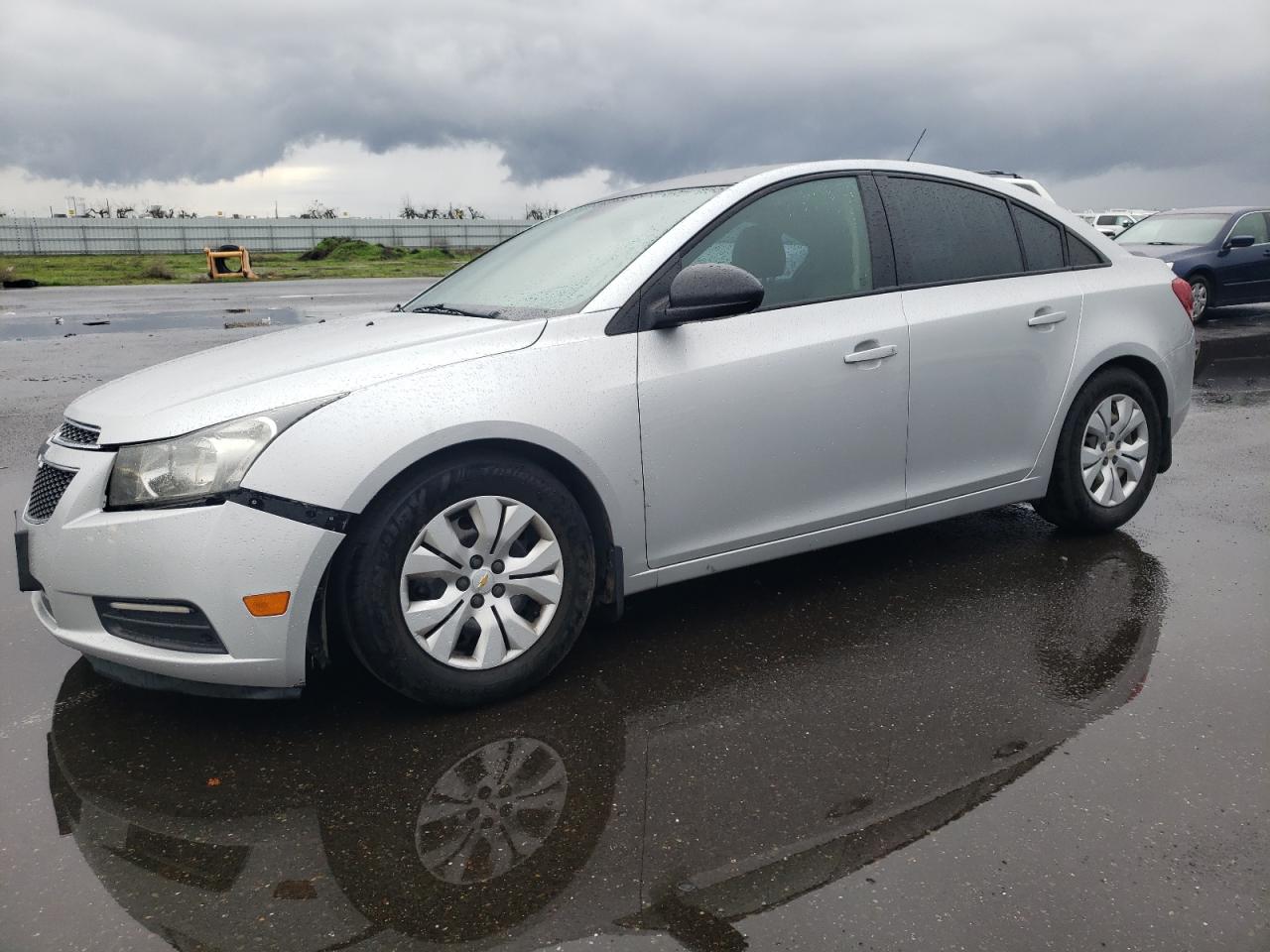 Chevrolet Cruze ls (2013)