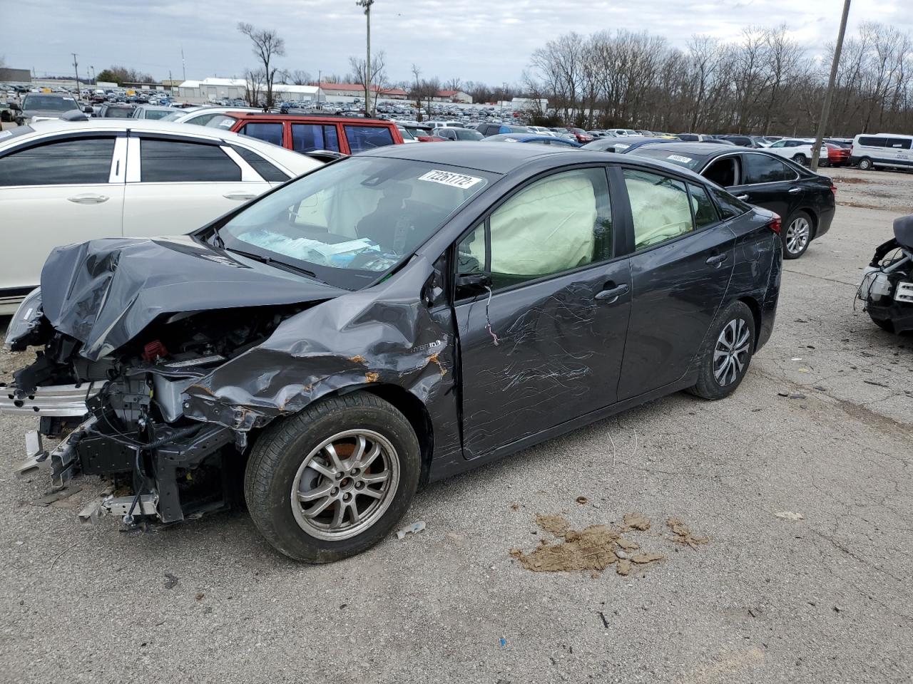 Toyota Prius le (2020)