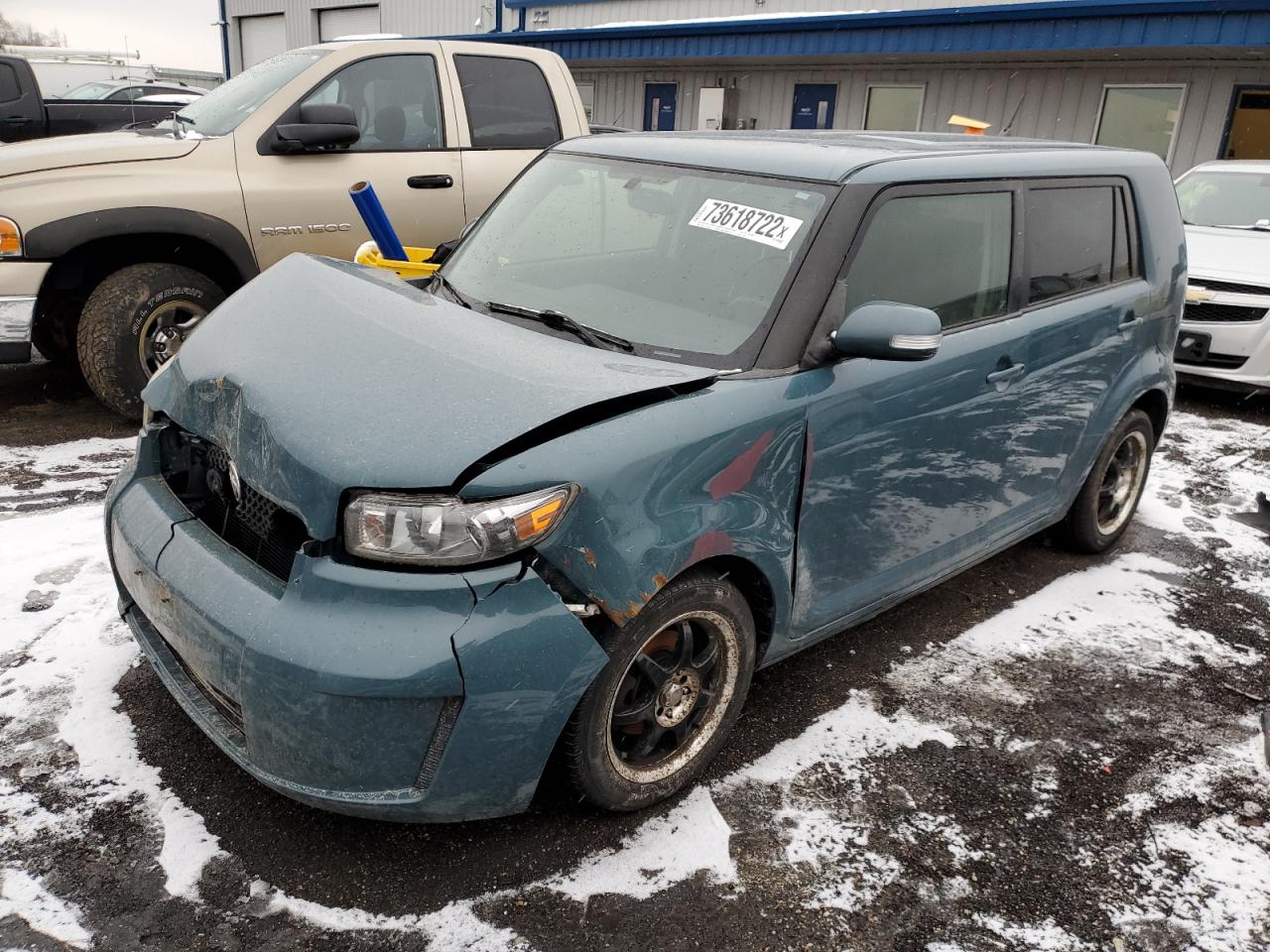 Toyota Scion xb (2010)
