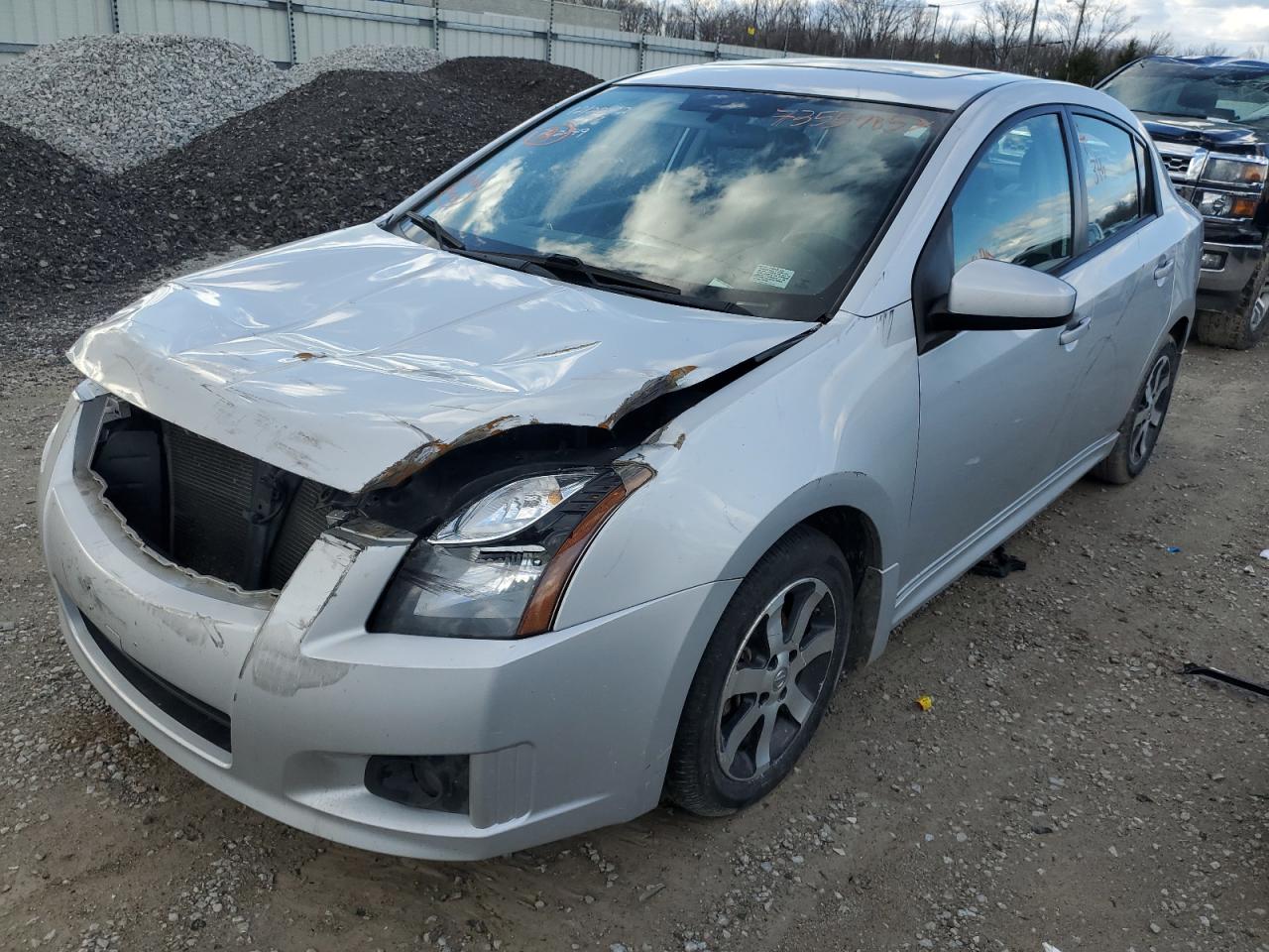 Nissan Sentra 2-0 (2012)