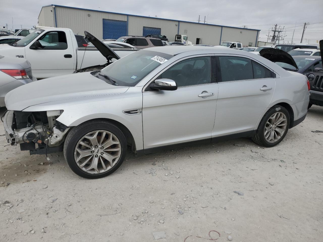 Ford Taurus lim (2015)