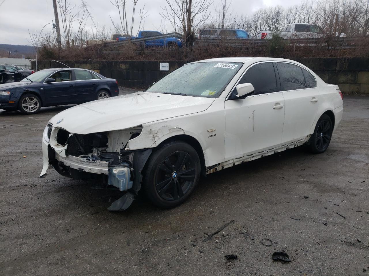 Bmw 528 xi (2010)