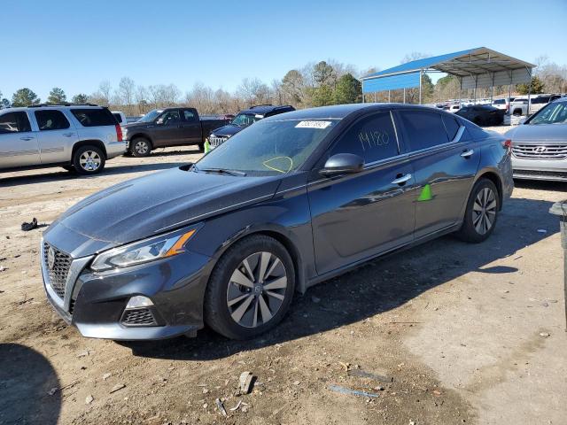 Nissan Altima sv (2022)