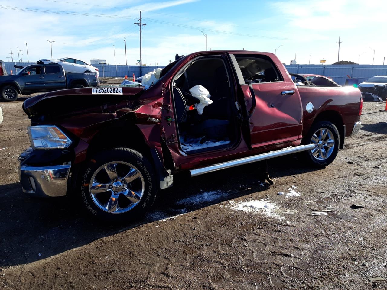 Ram 1500 slt (2018)