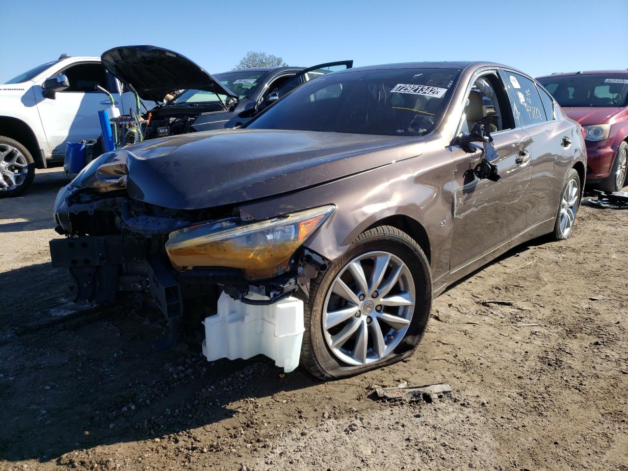 Infiniti Q50 base (2014)