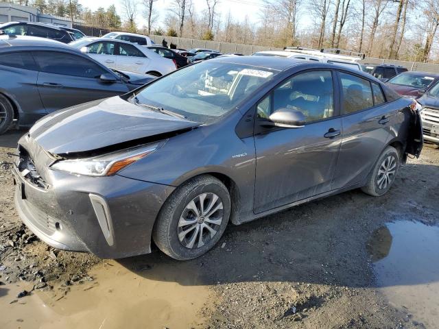 Toyota Prius le (2021)