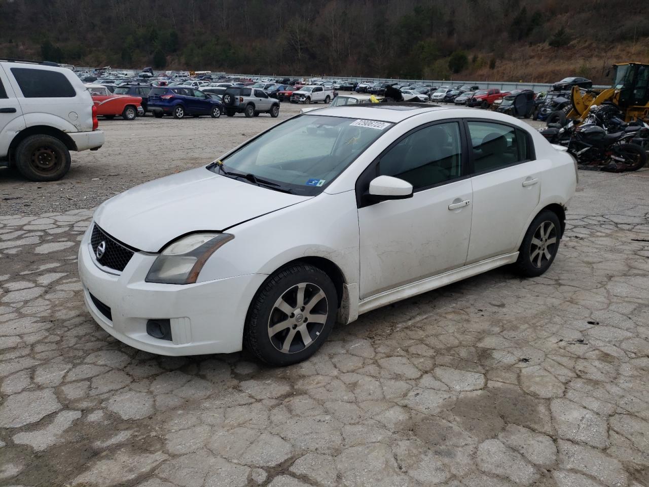 Nissan Sentra 2-0 (2011)
