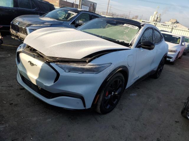 Ford Mustang ma (2021)