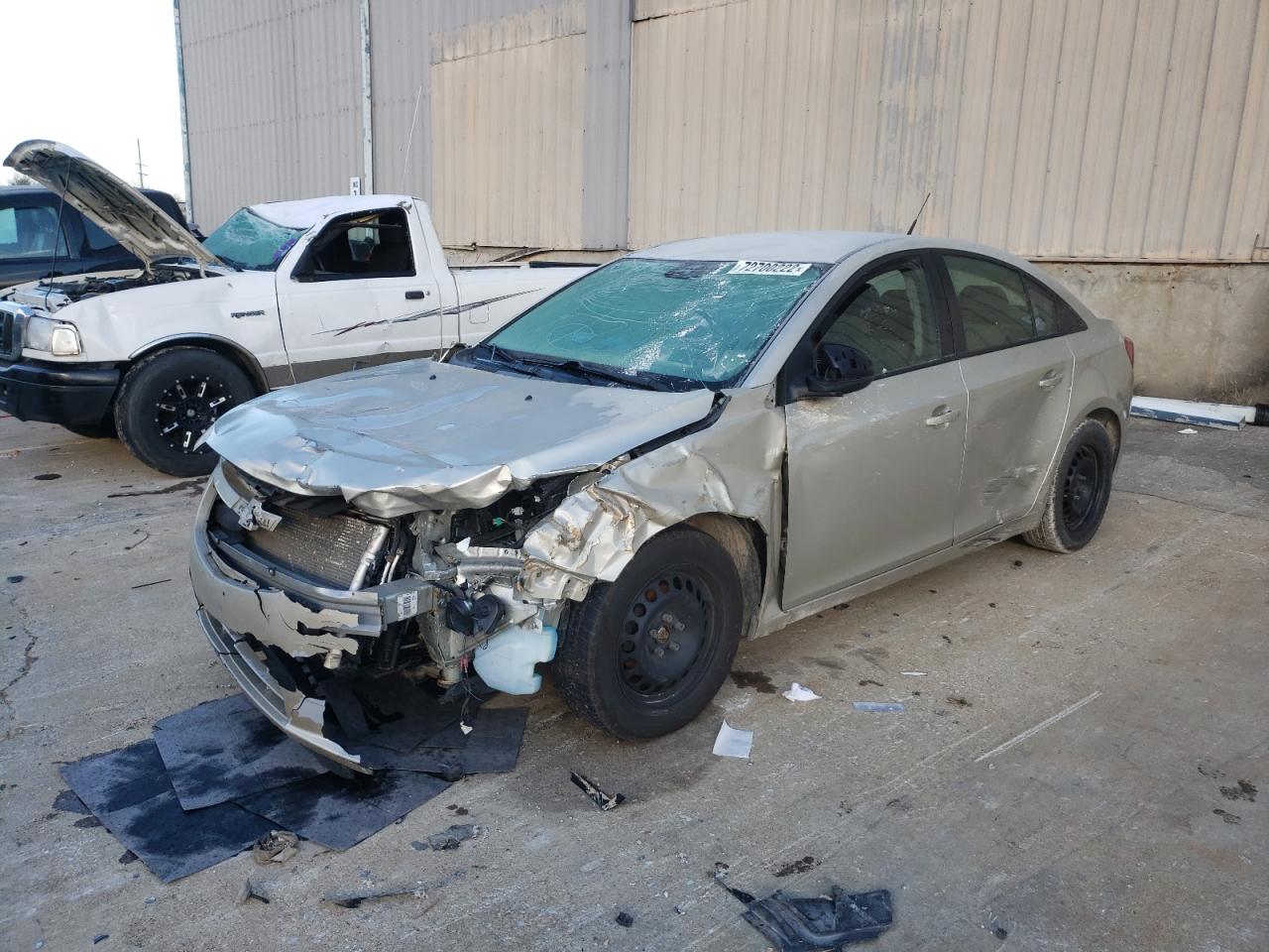 Chevrolet Cruze ls (2013)