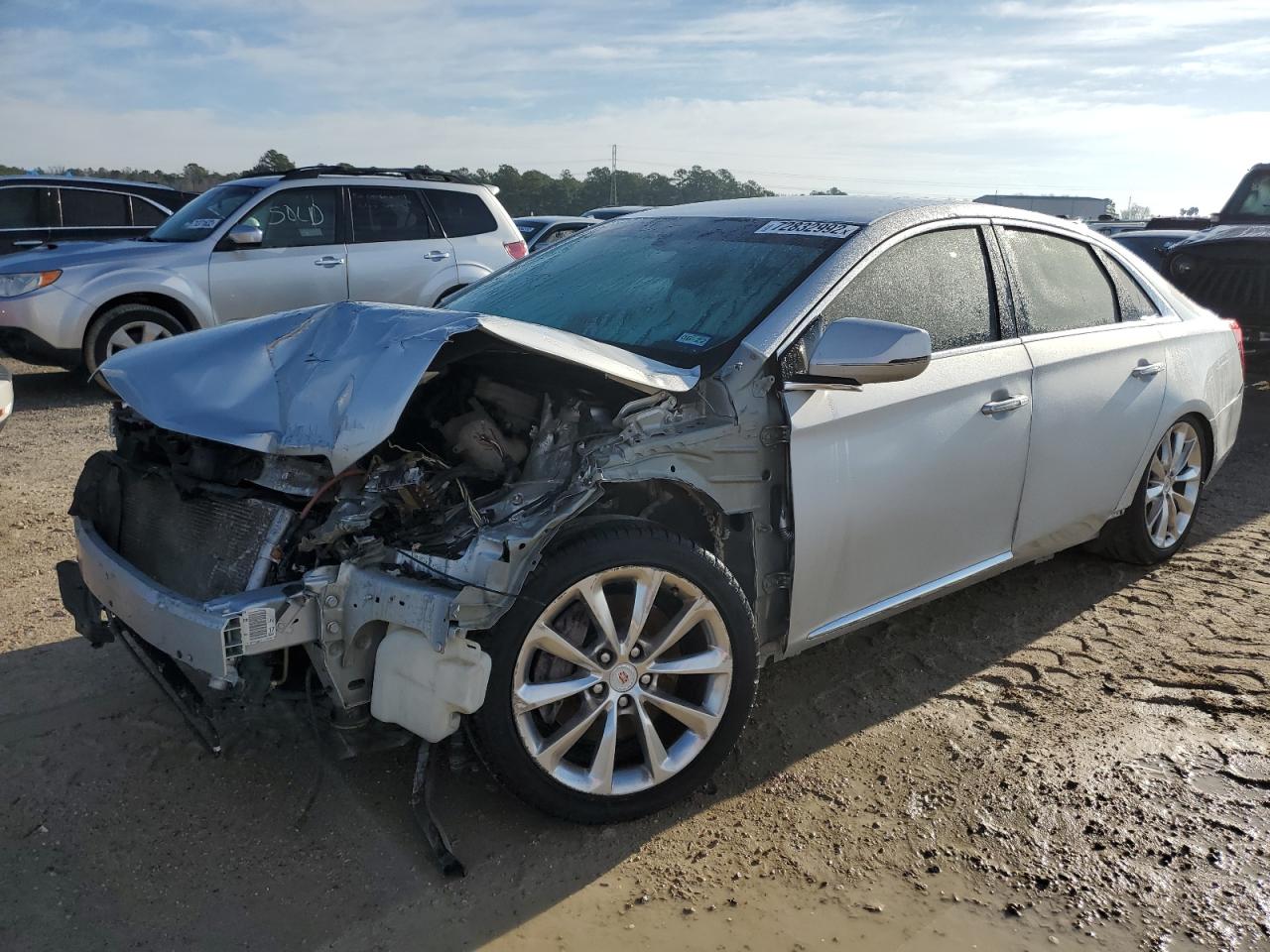 Cadillac Xts luxury (2014)
