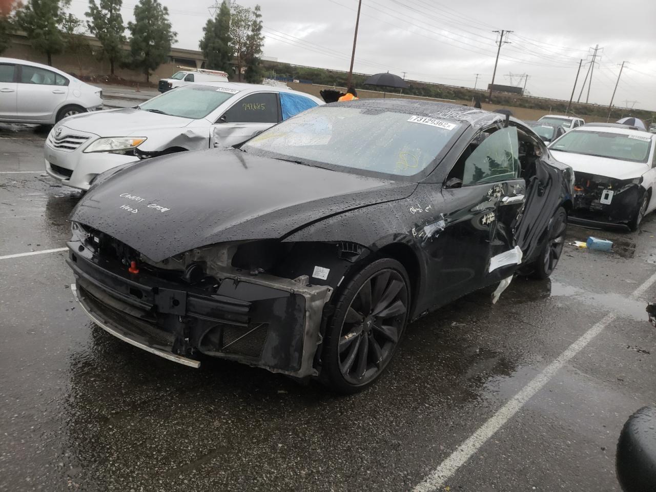 Tesla Model s (2013)