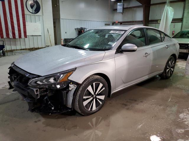 Nissan Altima sv (2021)