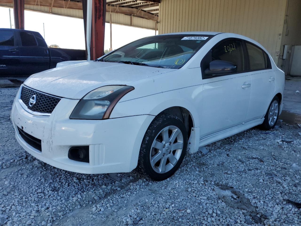Nissan Sentra 2-0 (2011)