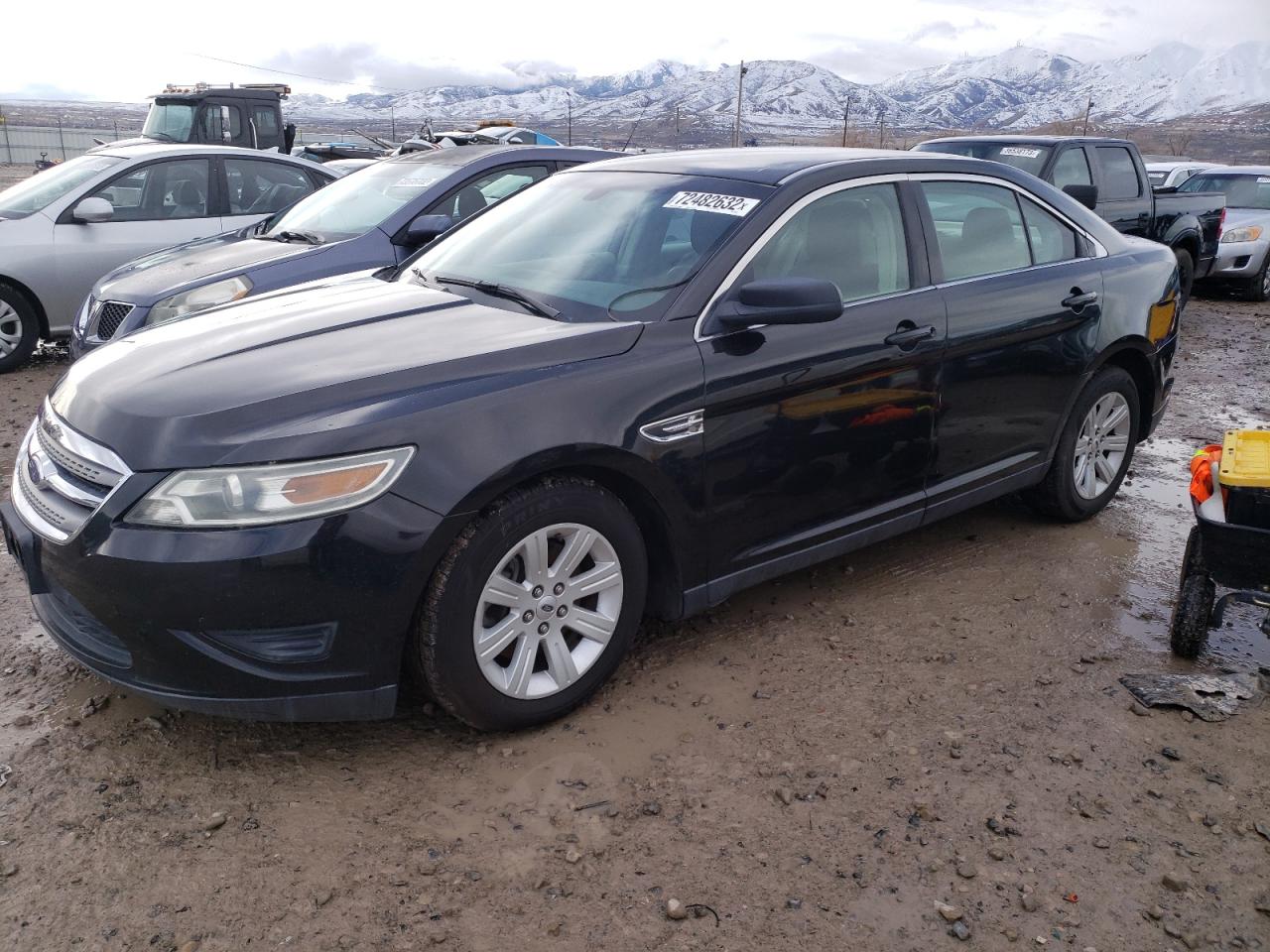 Ford Taurus se (2012)