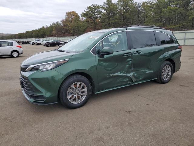 Toyota Sienna (2022)